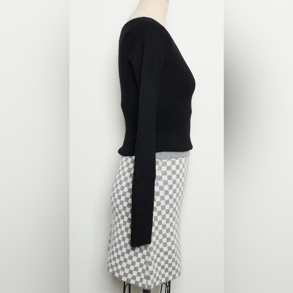 Checkerboard-Patterned Fitted A-line Mini skirt [NEW] - Picture 2 of 4